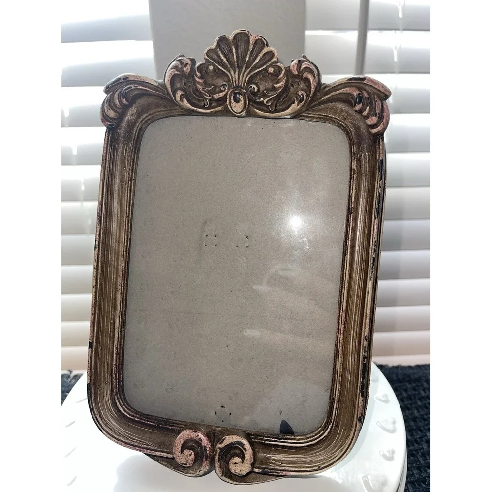 Vintage Ornate Faux Wood 5 X 7‎ Picture Frame